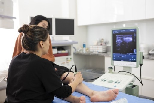What Kind of Specialist Treats Varicose Veins.jpg