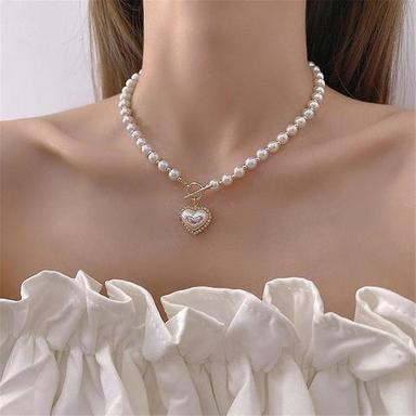 pearls necklace.jpg